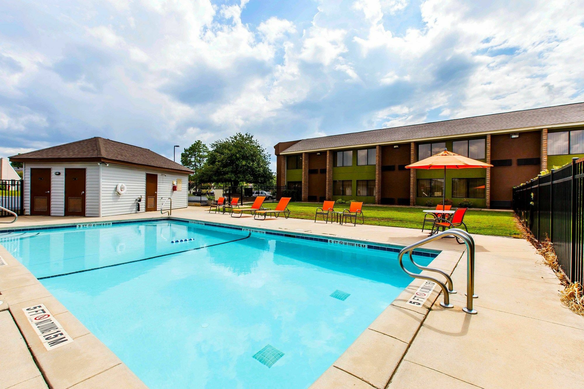 Comfort Inn Warner Robins - Robins Air Force Base Area Екстериор снимка